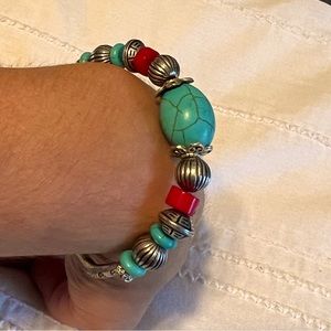 3/$15: Red & aqua howlite beaded bracelet